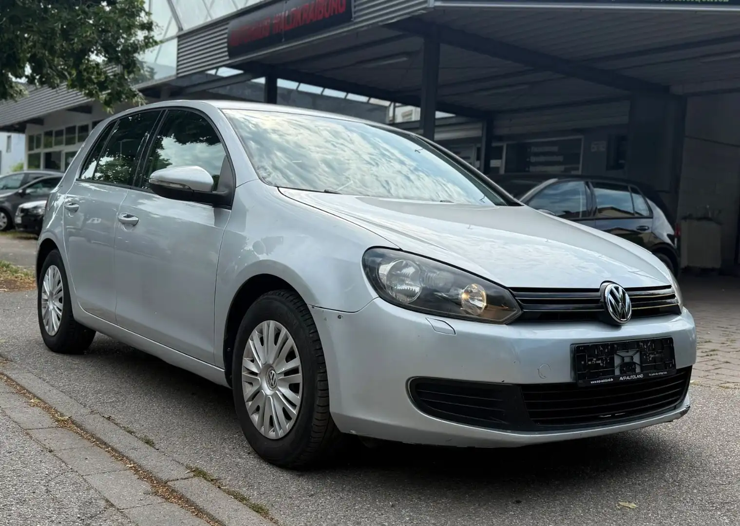 Volkswagen Golf VI 1.4i Trendline/SHZ/TÜV AU NEU Silber - 1