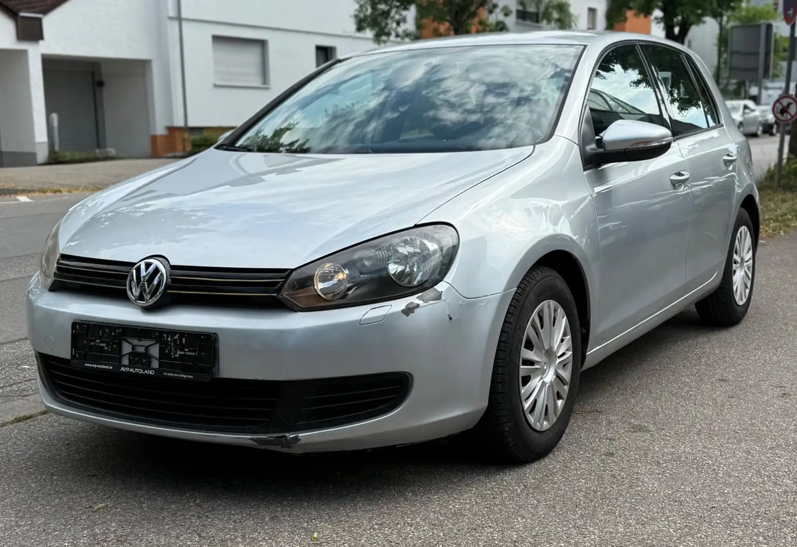 Volkswagen Golf VI 1.4i Trendline/SHZ/TÜV AU NEU Silber - 2