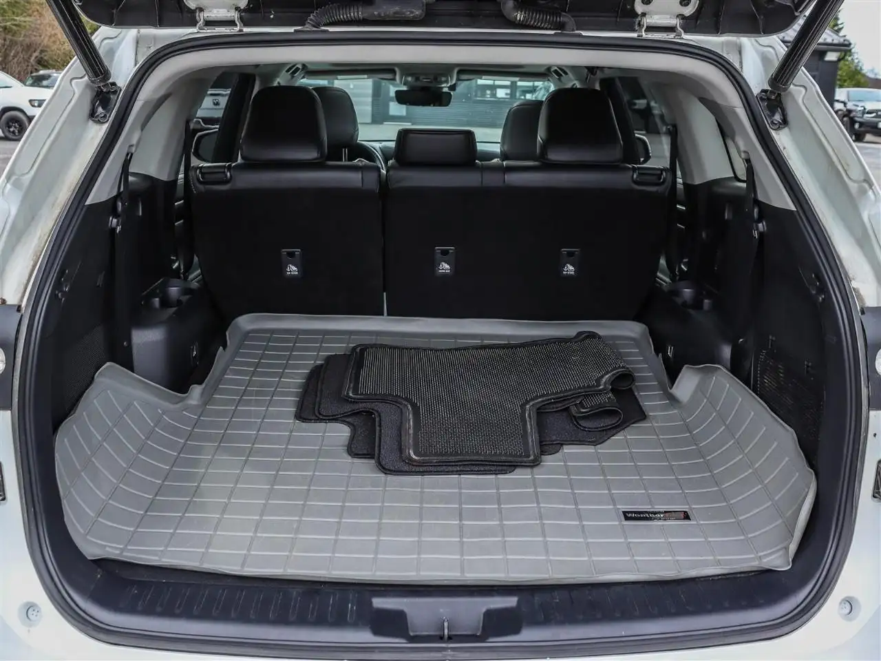 Toyota Highlander снимка Toyota Highlander