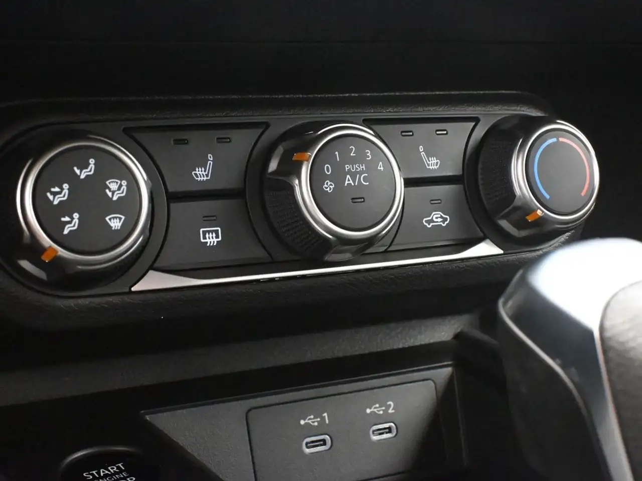 Nissan Kicks снимка Nissan Kicks