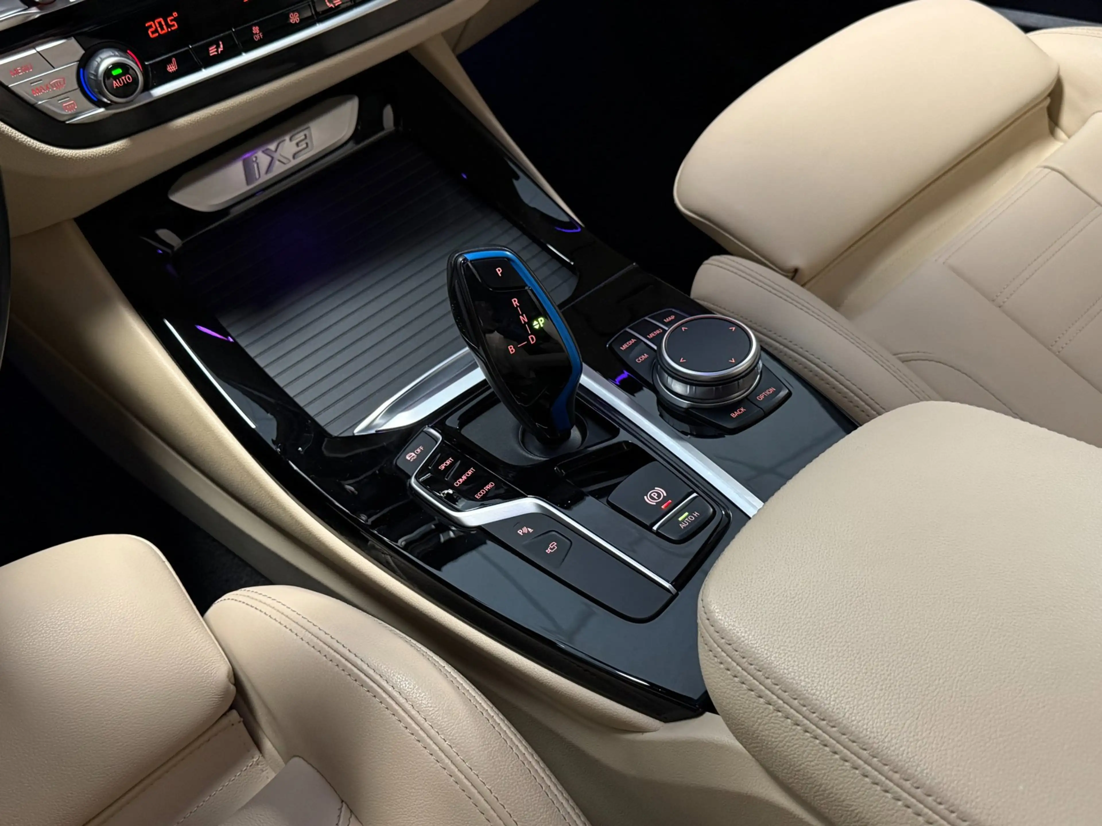 BMW iX3 High Executive 80 kWh|SOH92%|PANO|360CAM|LED|HUD|D — photo 16