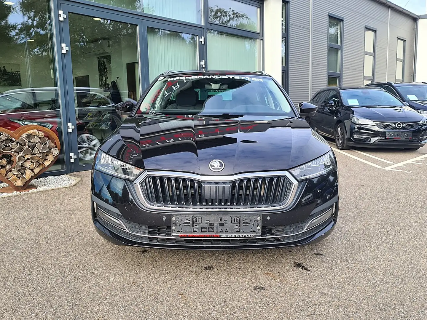 Skoda Octavia Combi 2,0 TDI Premium DSG Schwarz - 2