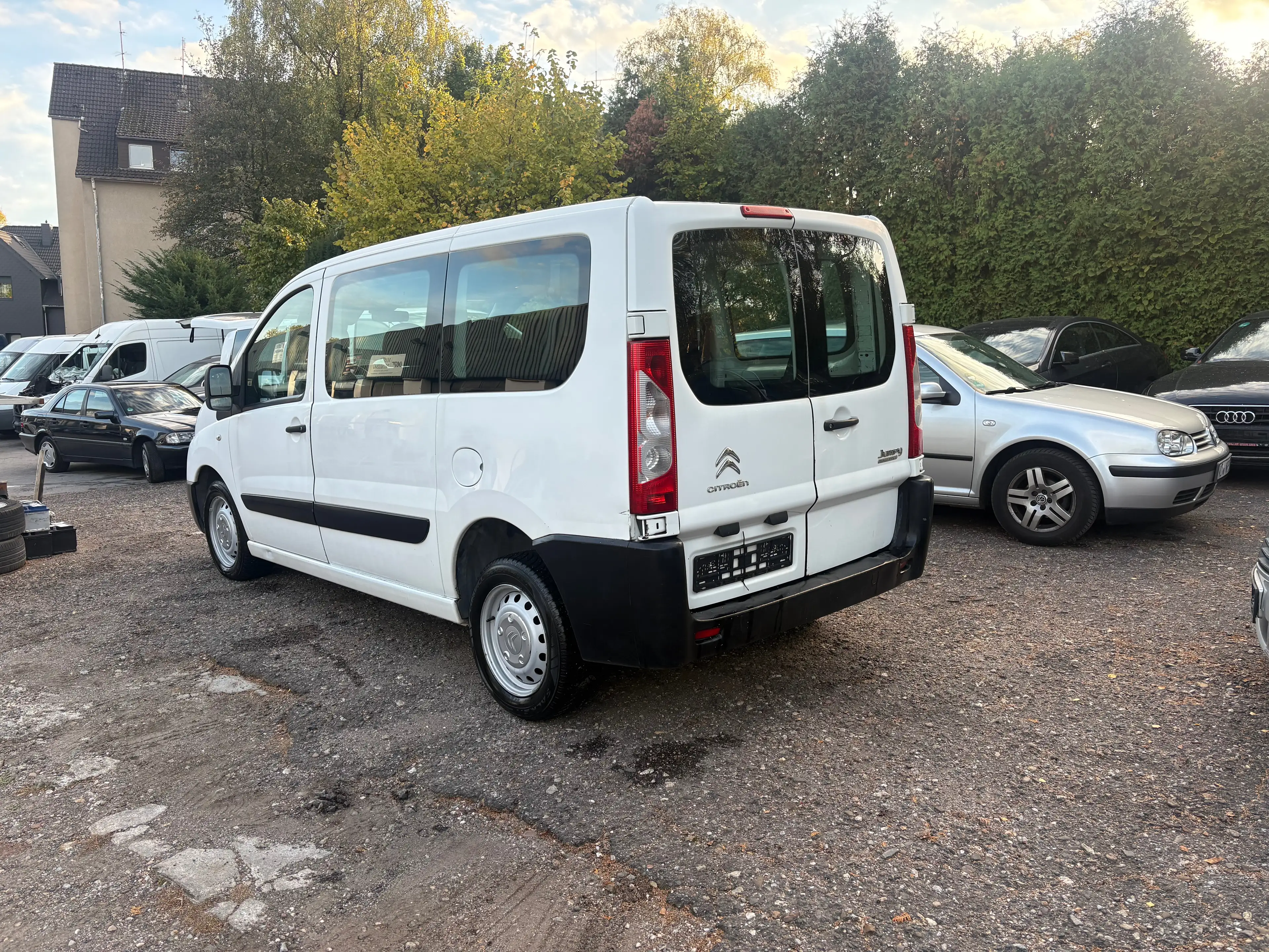 Citroen Jumpy HDi 95 FAP L1 Kombi (6 Sitze) — photo 4