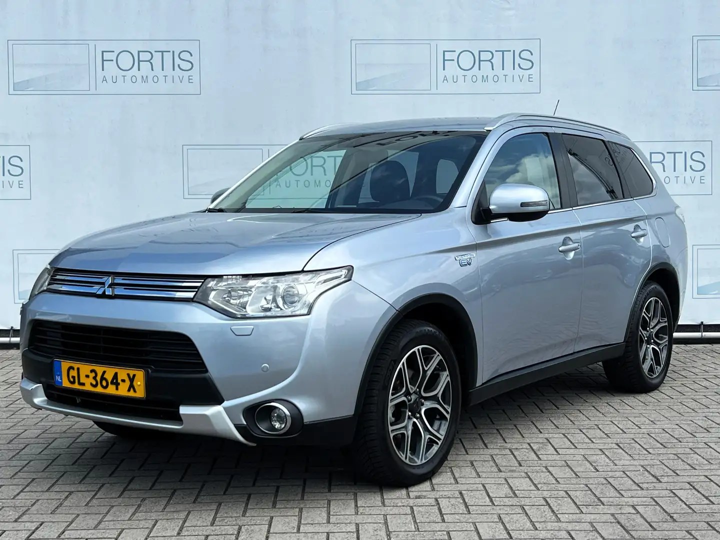 Mitsubishi Outlander 2.0 PHEV Executive Edition X-Line NL AUTO | GOED O Gris - 1