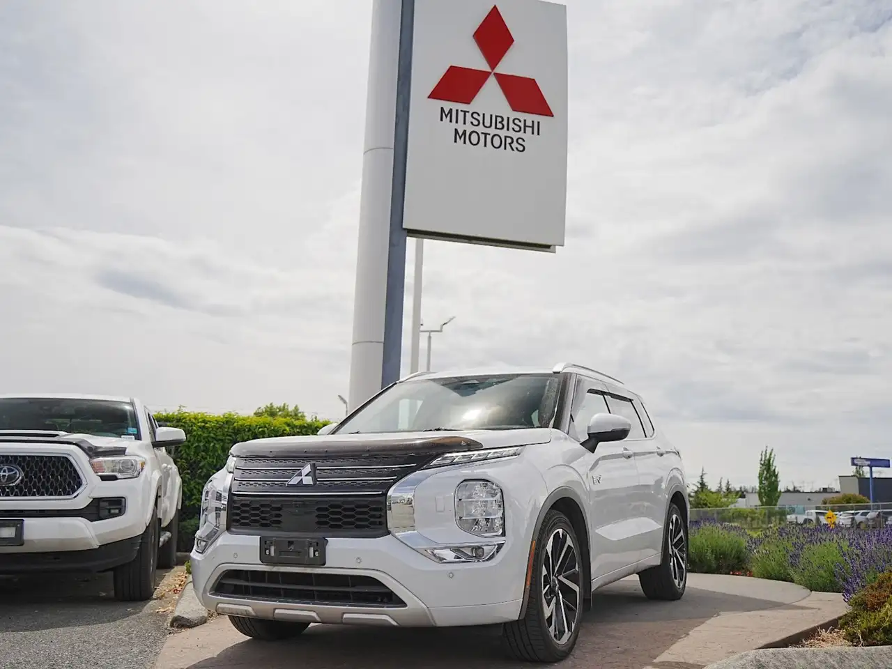 2023 Mitsubishi Outlander