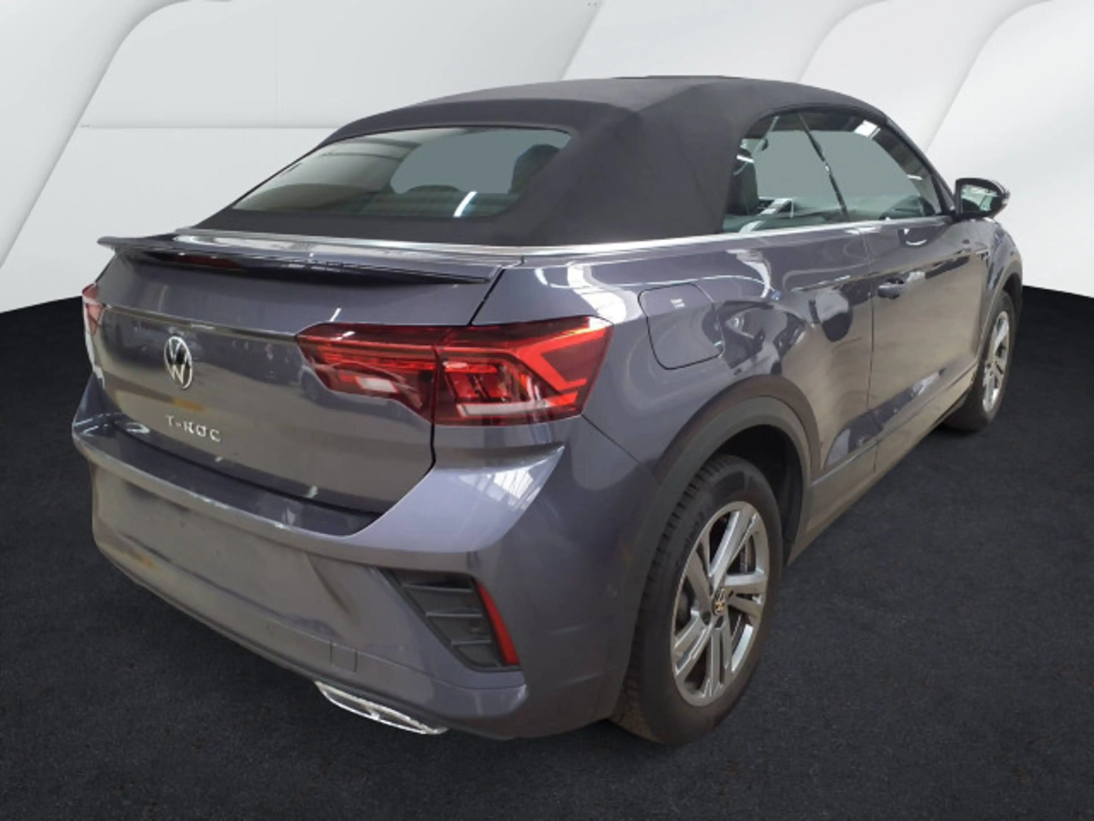 Volkswagen T-Roc 1.5 TSI R-Line DSG AHK Navi LED — photo 3
