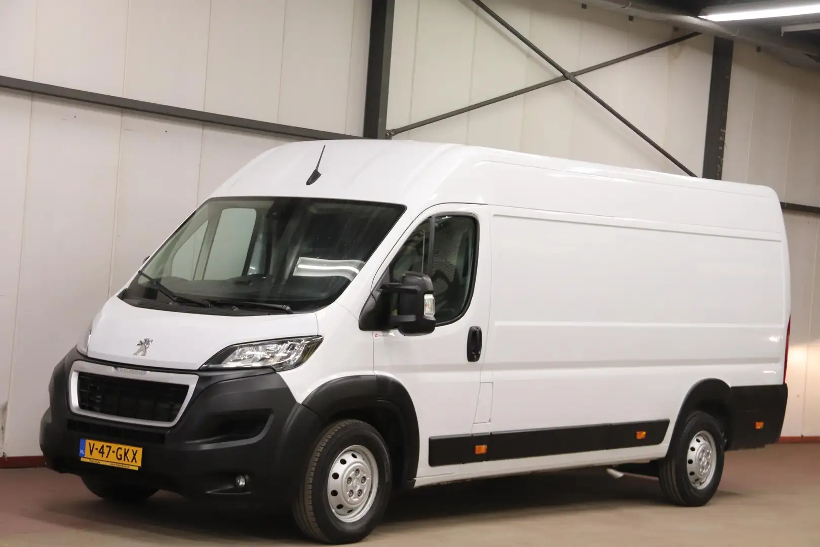 Peugeot Boxer 435 2.2 BlueHDi 140 L4H2 NAVIGATIESYSTEEM Wit - 1
