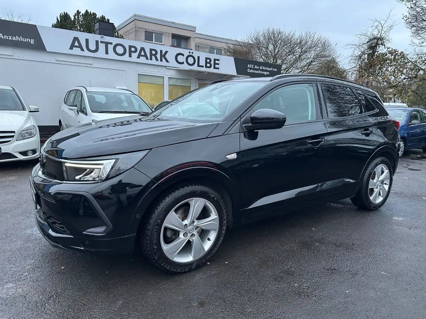 Opel Grandland X Schwarz - 1