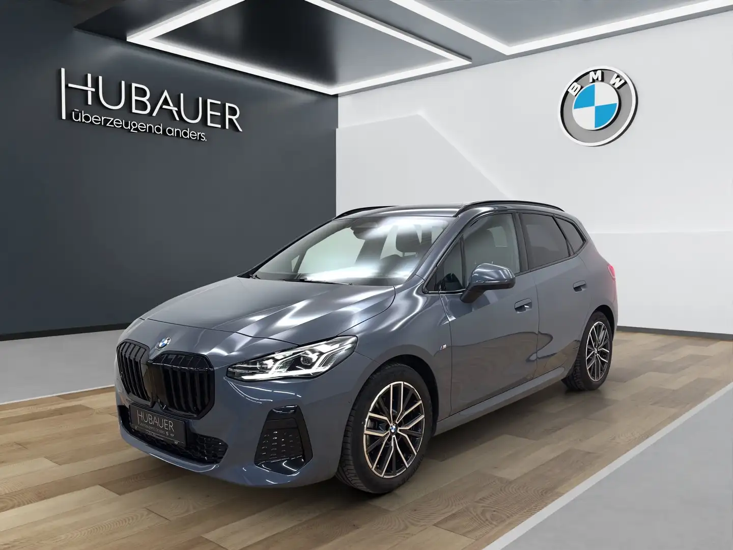 BMW 220 i Active Tourer [M Sport, ACC, RFK, HK Sound] Grau - 1