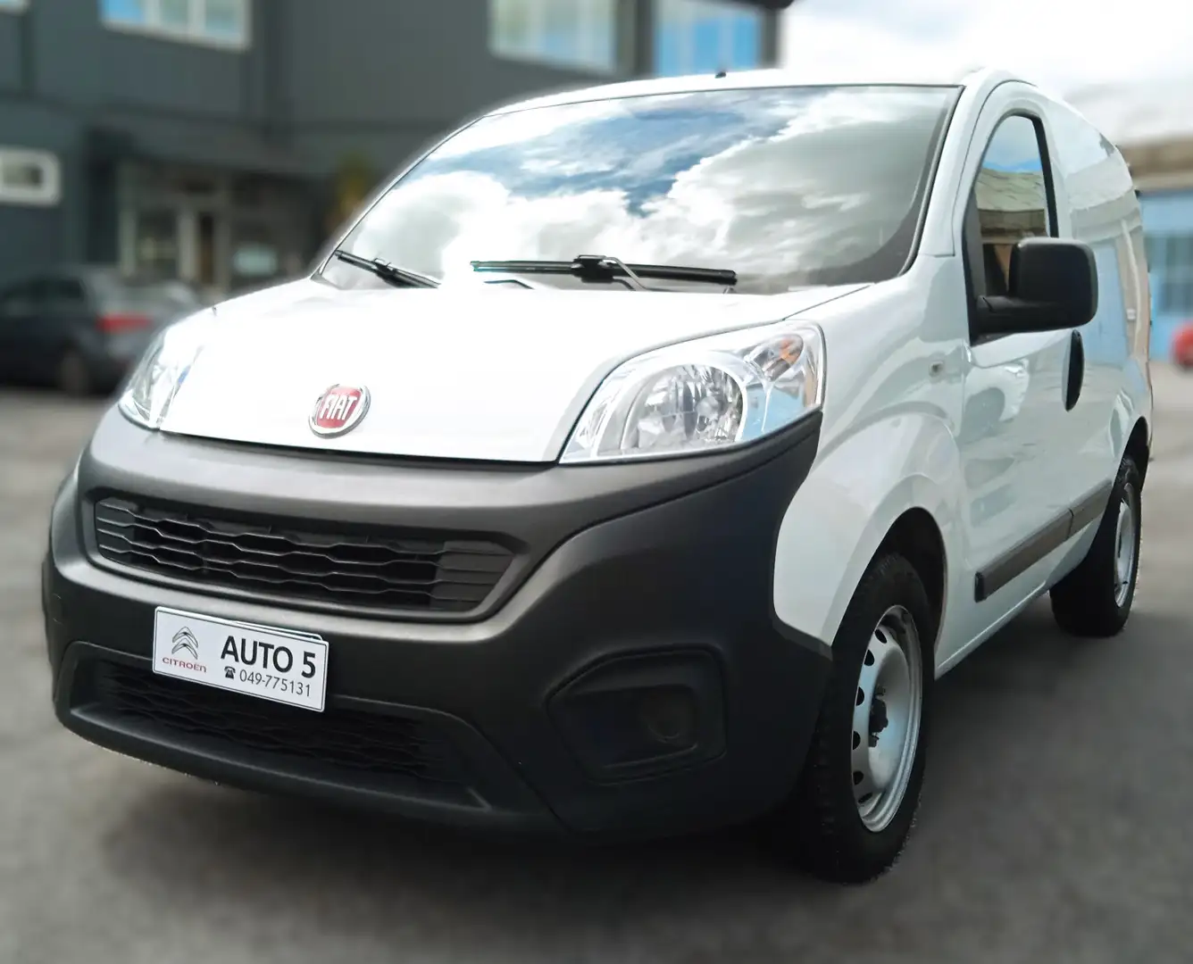 Fiat Fiorino 1.3 MJT 80CV Cargo Weiß - 2