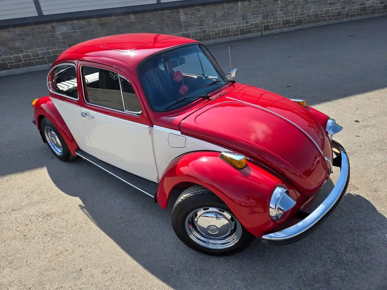 Volkswagen Beetle снимка Volkswagen Beetle