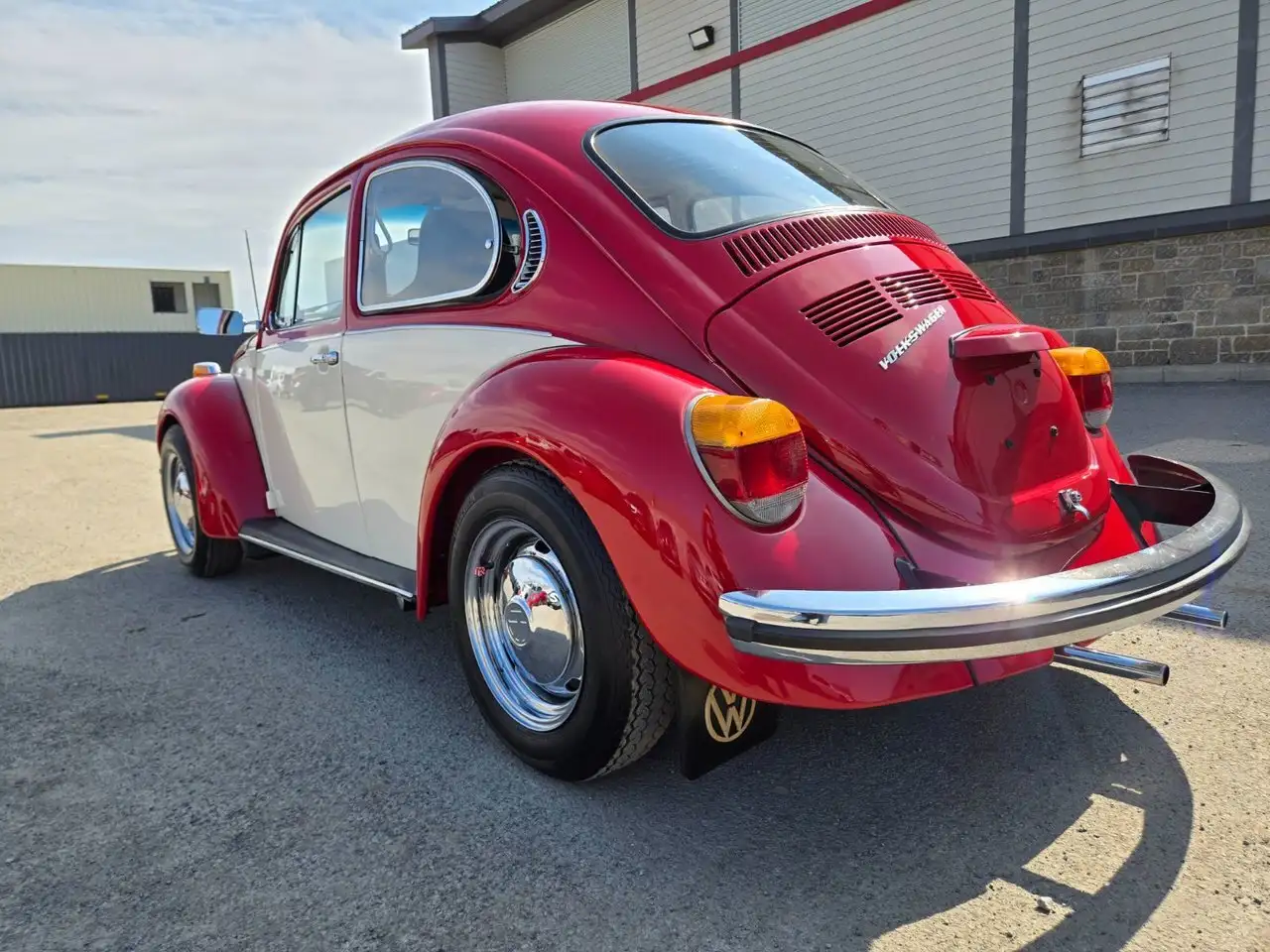 Volkswagen Beetle снимка Volkswagen Beetle