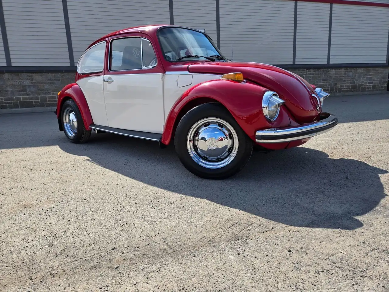 Volkswagen Beetle снимка Volkswagen Beetle