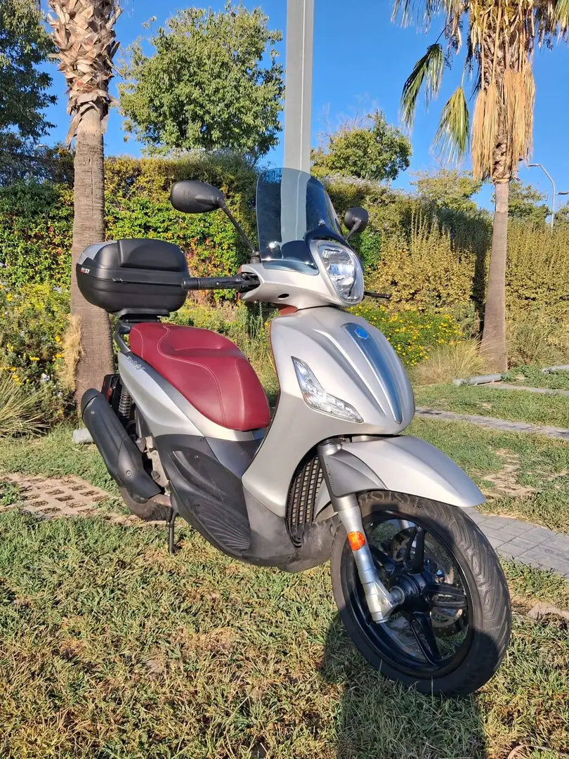 Piaggio Beverly 350 Sport Touring Plateado - 2