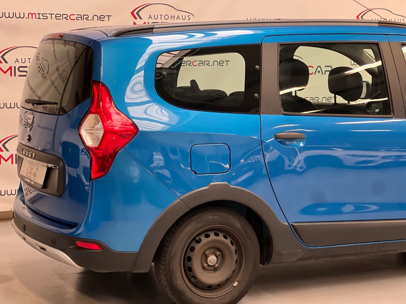 Dacia Lodgy Stepway Celebration 7-SITZER/NAVI/PDC/SHZ — photo 9