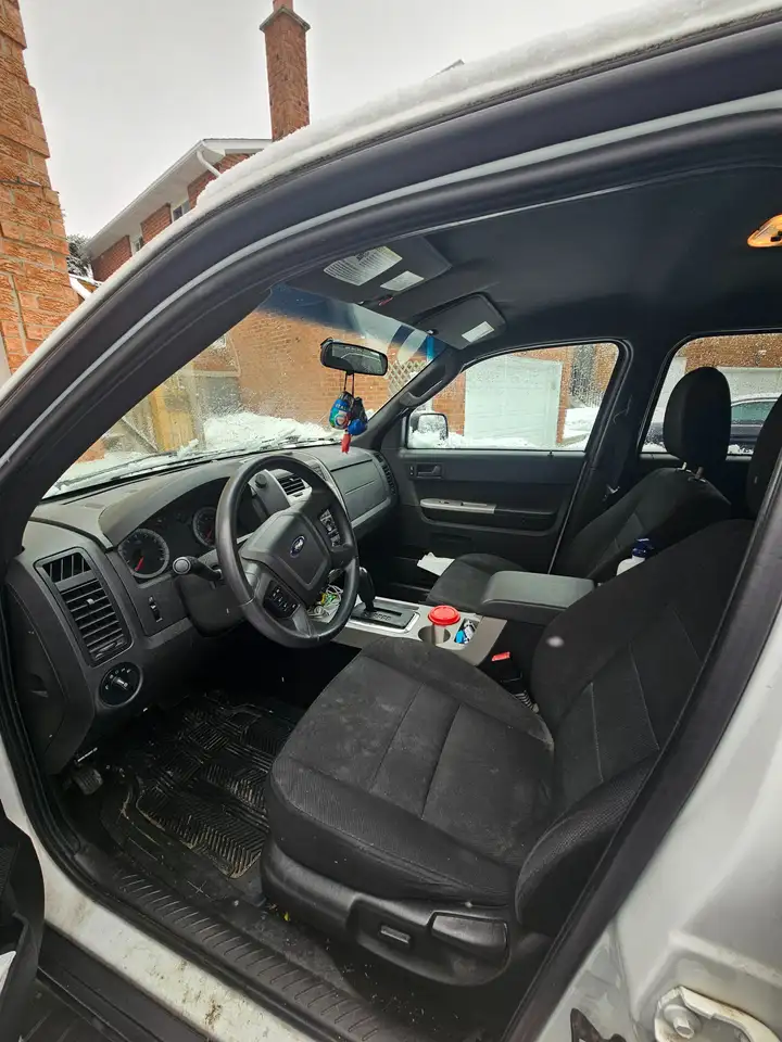 Ford Escape снимка Ford Escape