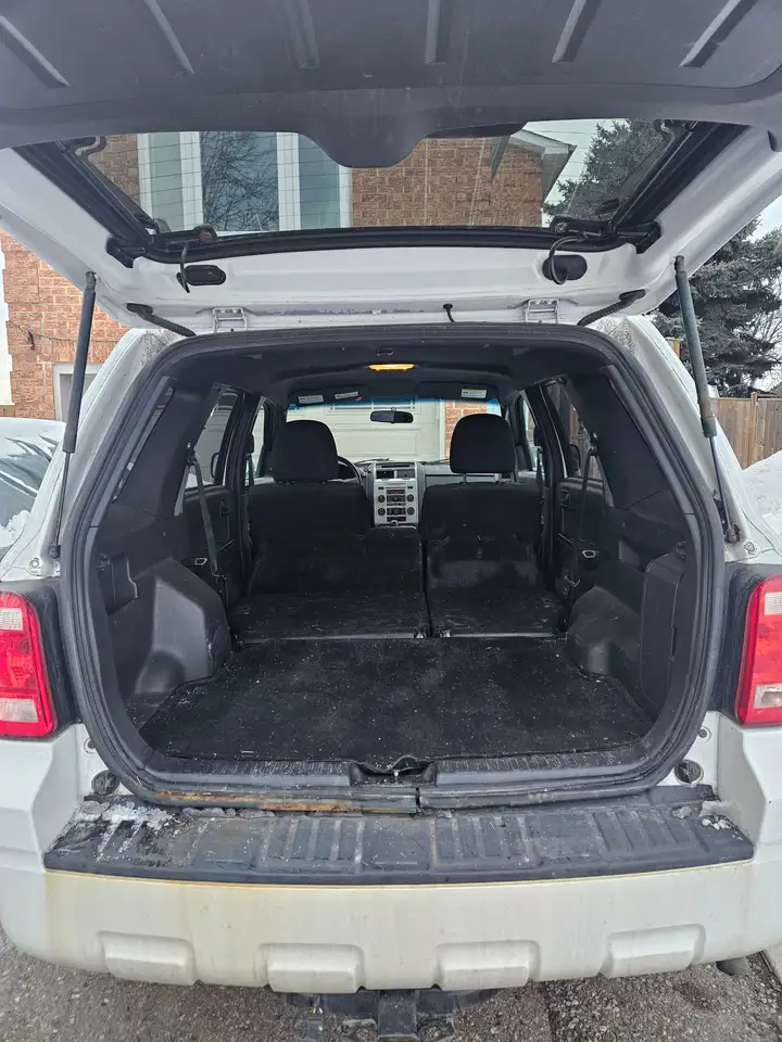 Ford Escape снимка Ford Escape