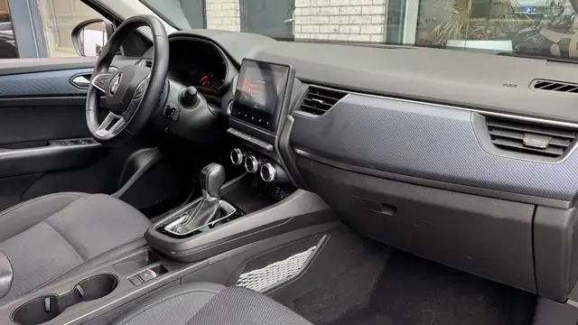 Renault Arkana view 14