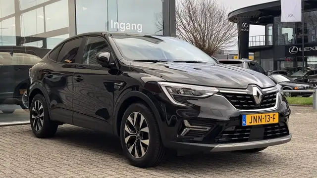 Renault Arkana view 3