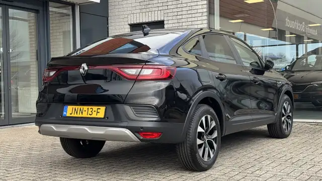 Renault Arkana view 4