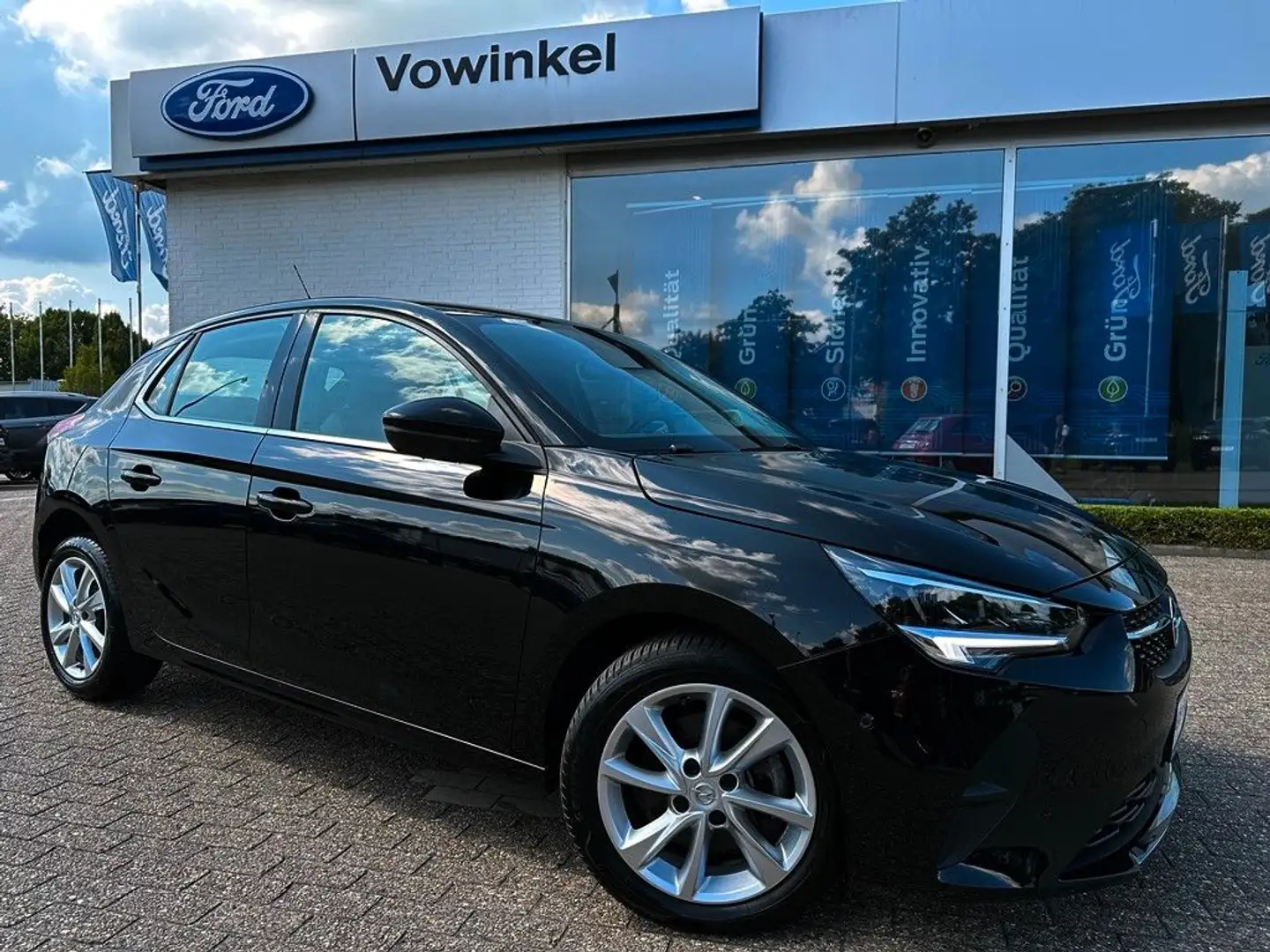Opel Corsa F Elegance GRA+LED+PDC+BLIS+CarPlay+Allwrr Zwart - 1
