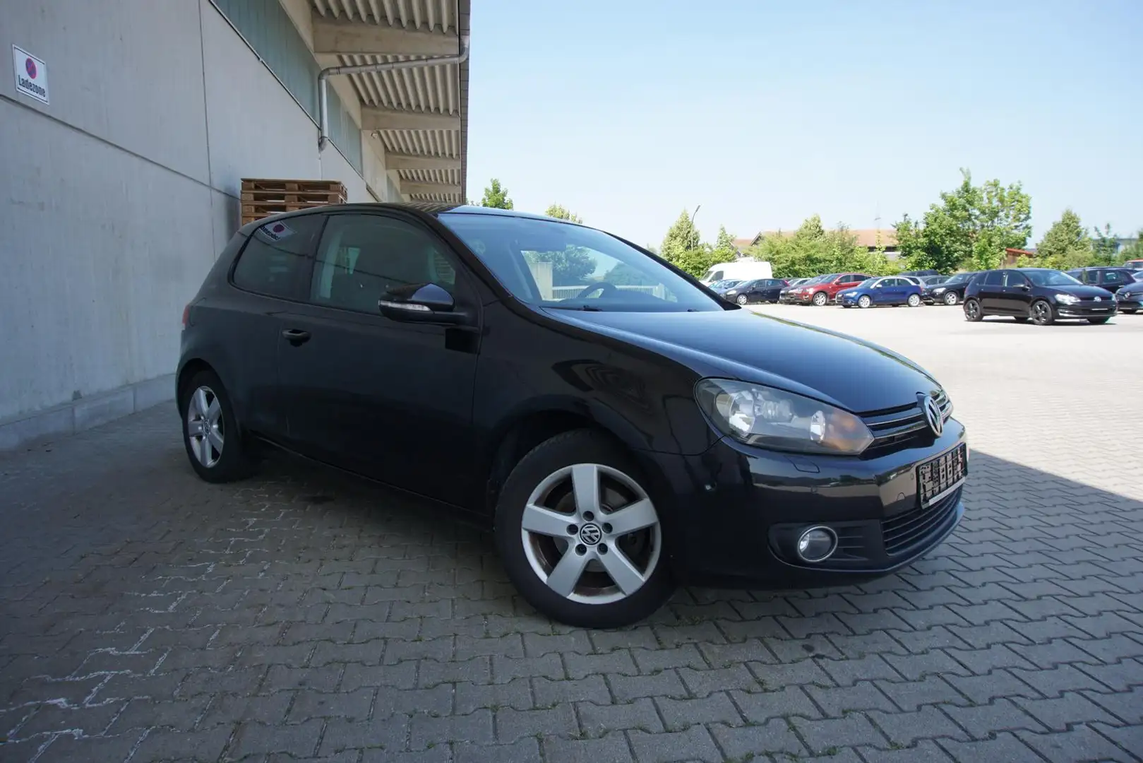 Volkswagen Golf VI 1.6TDI  SHZ PDC Tempomat Sunset Noir - 1