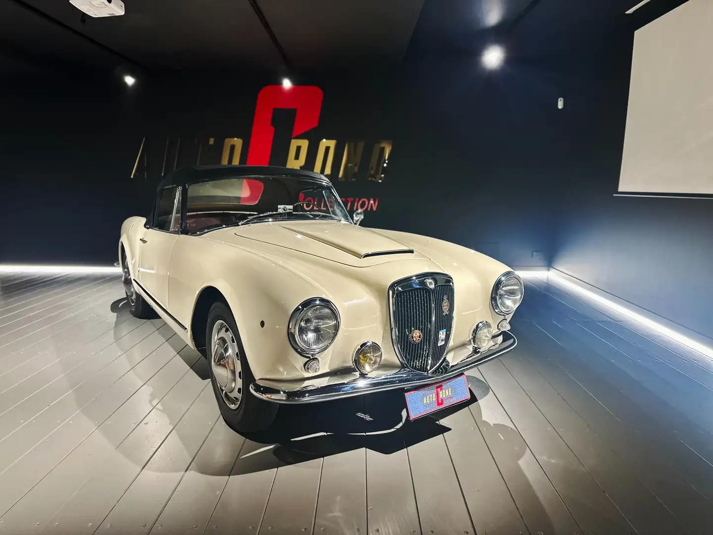 Lancia AURELIA B24 S Bej - 1