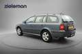 Skoda Octavia Combi 1.6 Celebrate - Clima, Cruise, Trekhaak Gris - thumbnail 2