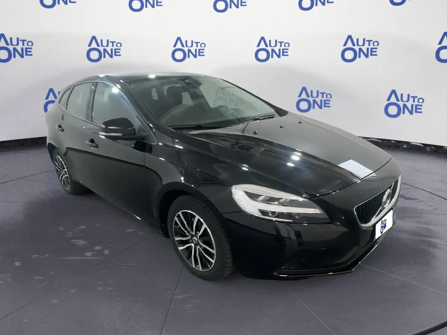 Volvo V40 V40 T2 Business Plus - 2K* Negro - 1