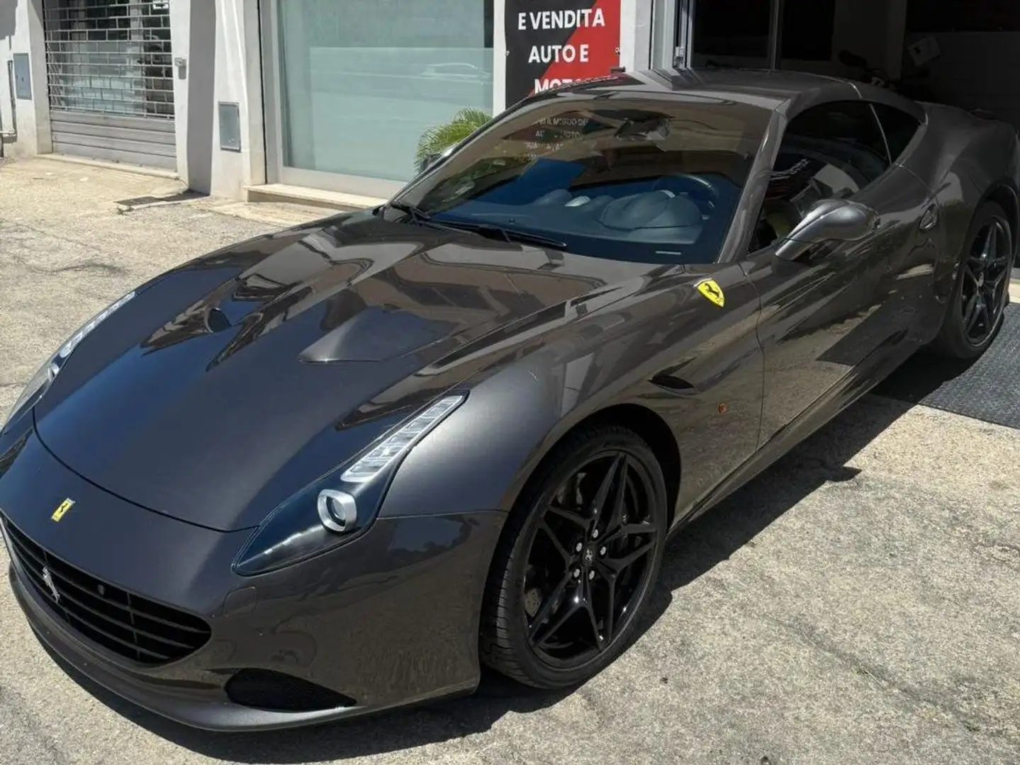 Ferrari California California T Cabrio Nero - 2