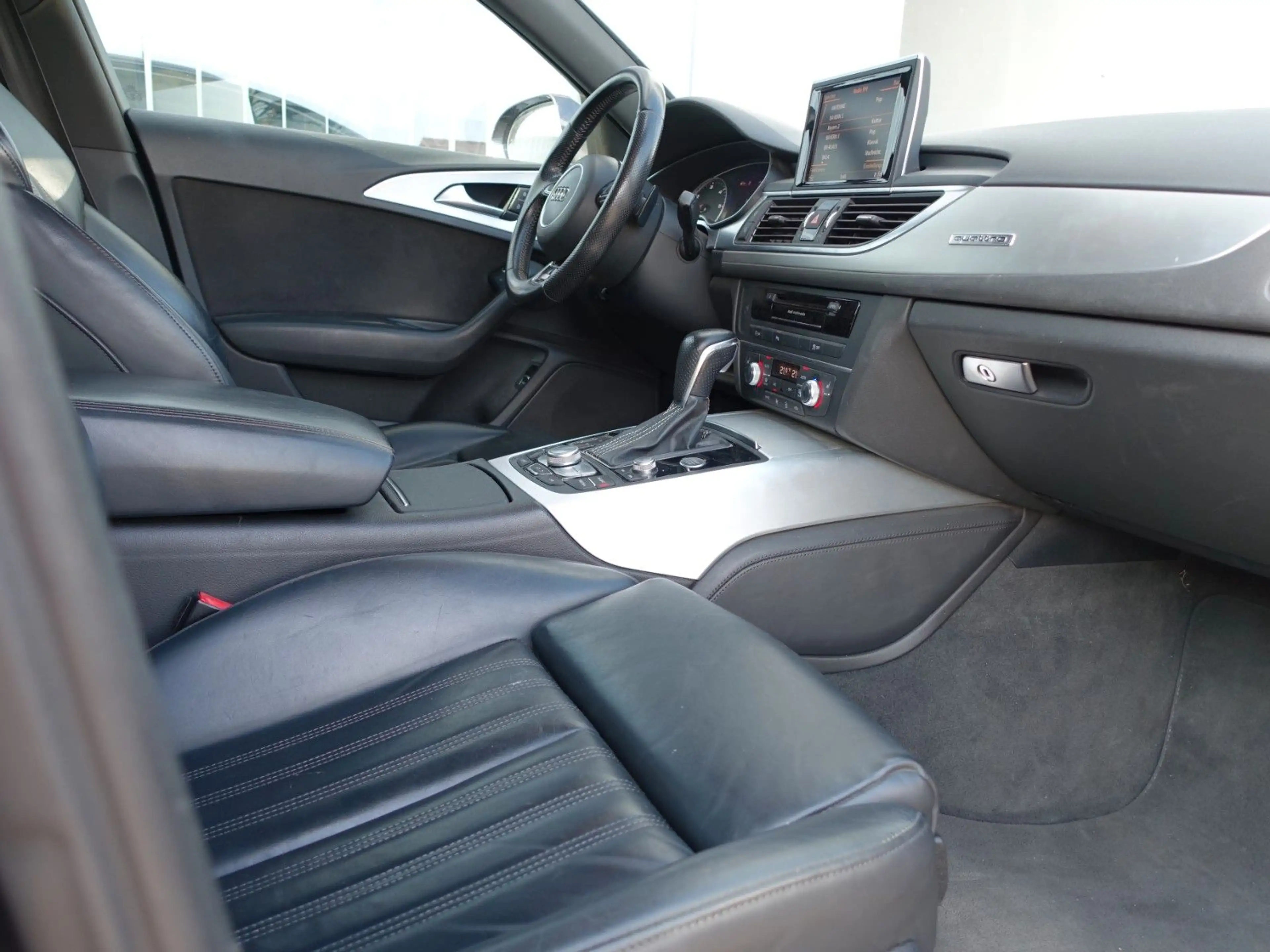 Audi A6 Avant 3.0 TDI clean diesel quattro S-LINE — photo 7