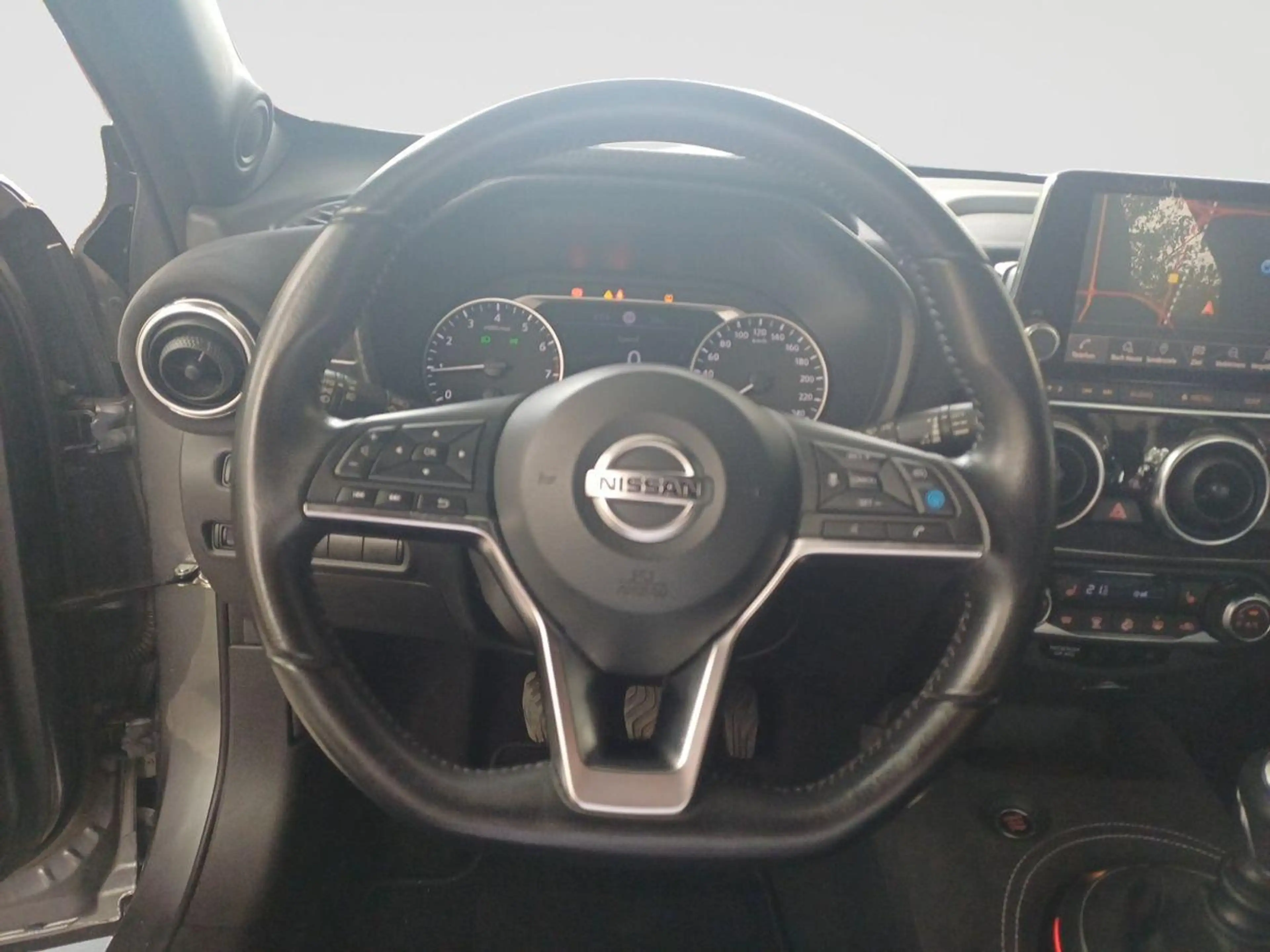 Nissan Juke DIG-T 117 6MT 117PS N-DESIGN NC TECH MT BOSE BHF — photo 11