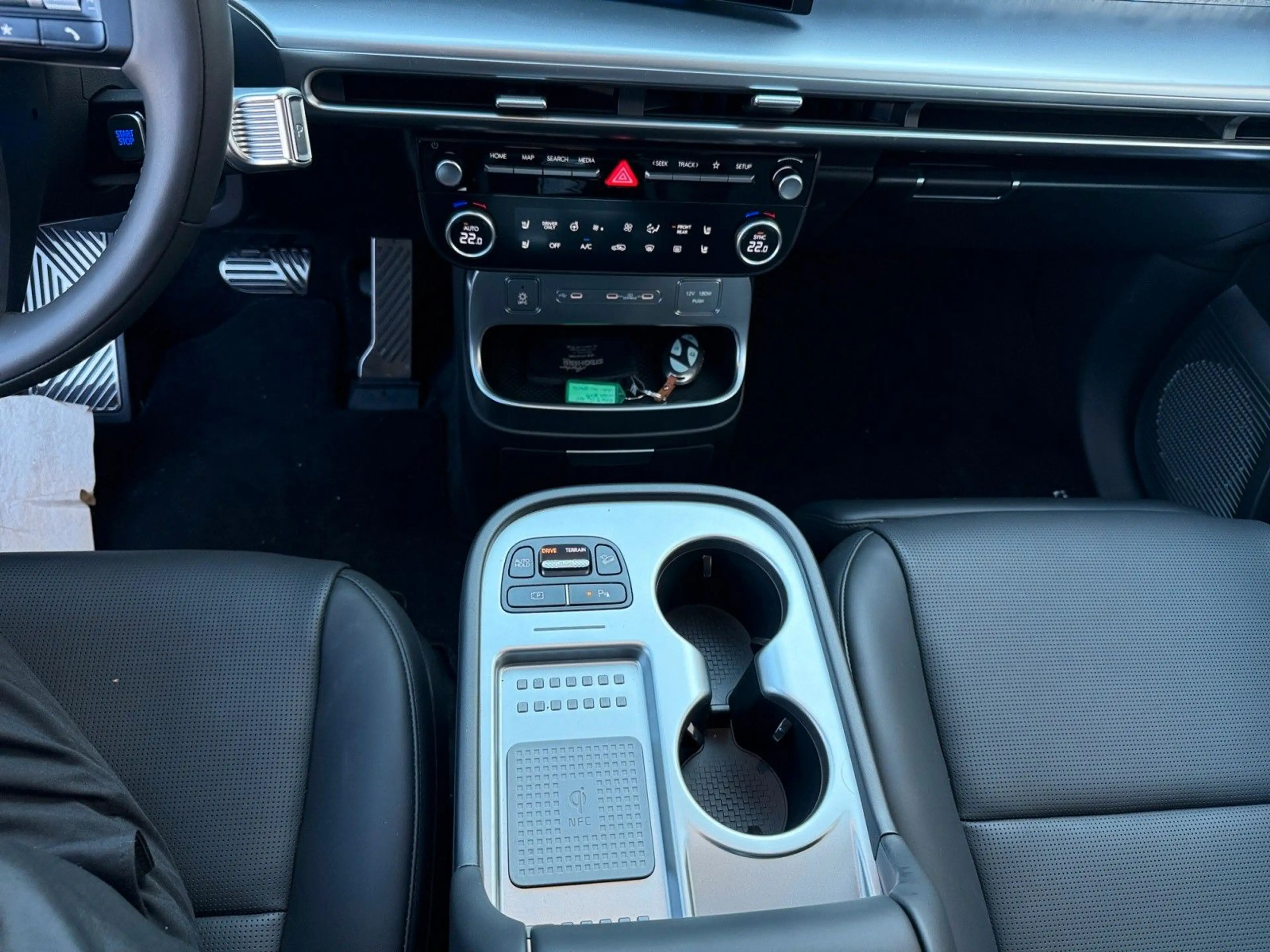 Hyundai IONIQ 9 226 kW 4WD Uniq Panoramadach — photo 15