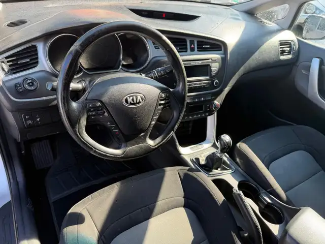 Kia Ceed view 8