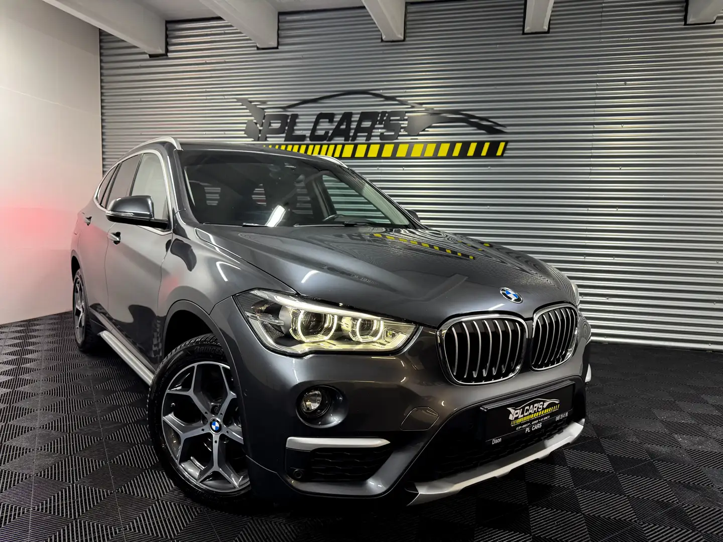 BMW X1 1.5iA sDrive18 | LOOK M | XENON | LED | GARANTIE Šedá - 2