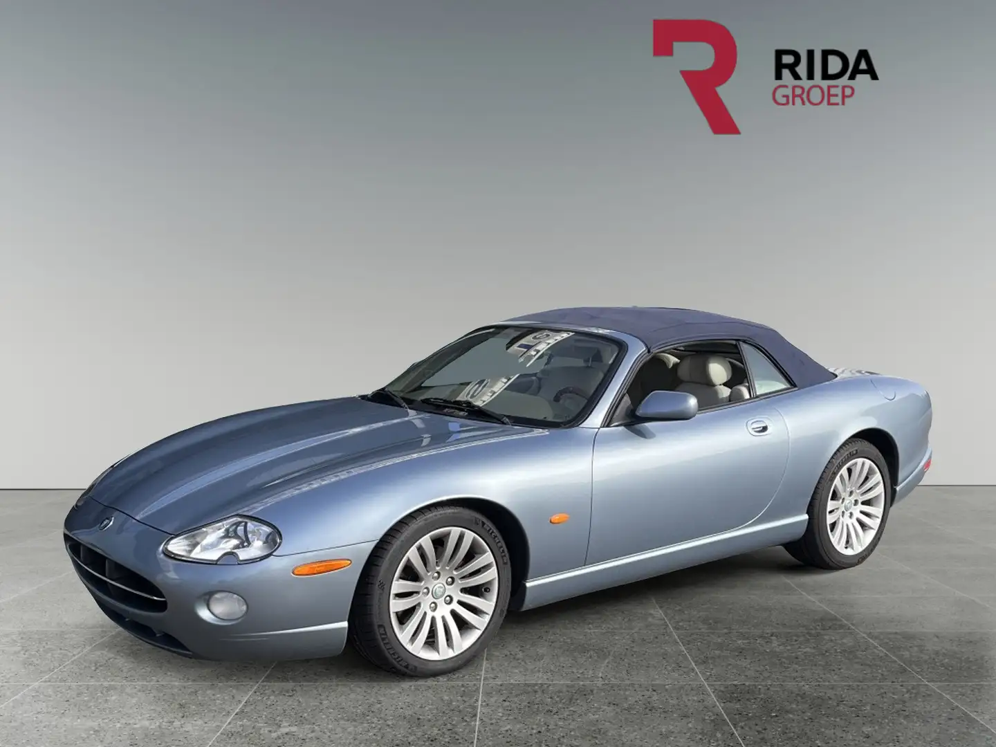 Jaguar XK8 4.0 V8 Cabriolet Blue - 1