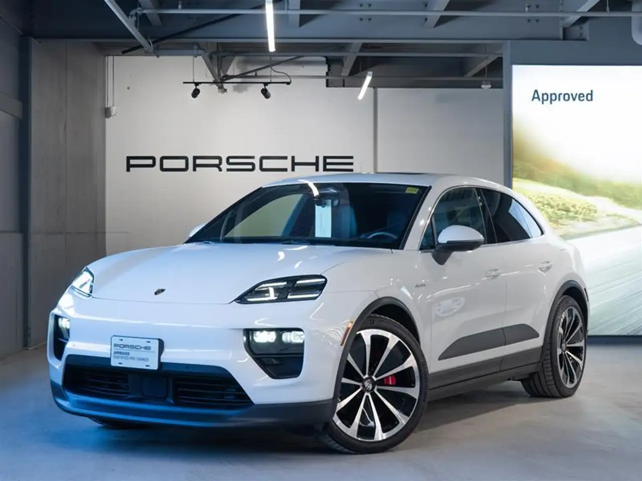 2025 Porsche Macan