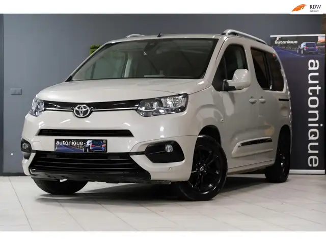 Toyota Proace City VERSO 1.2 Turbo *PANORAMADAK* 5 Persoons |Distribu