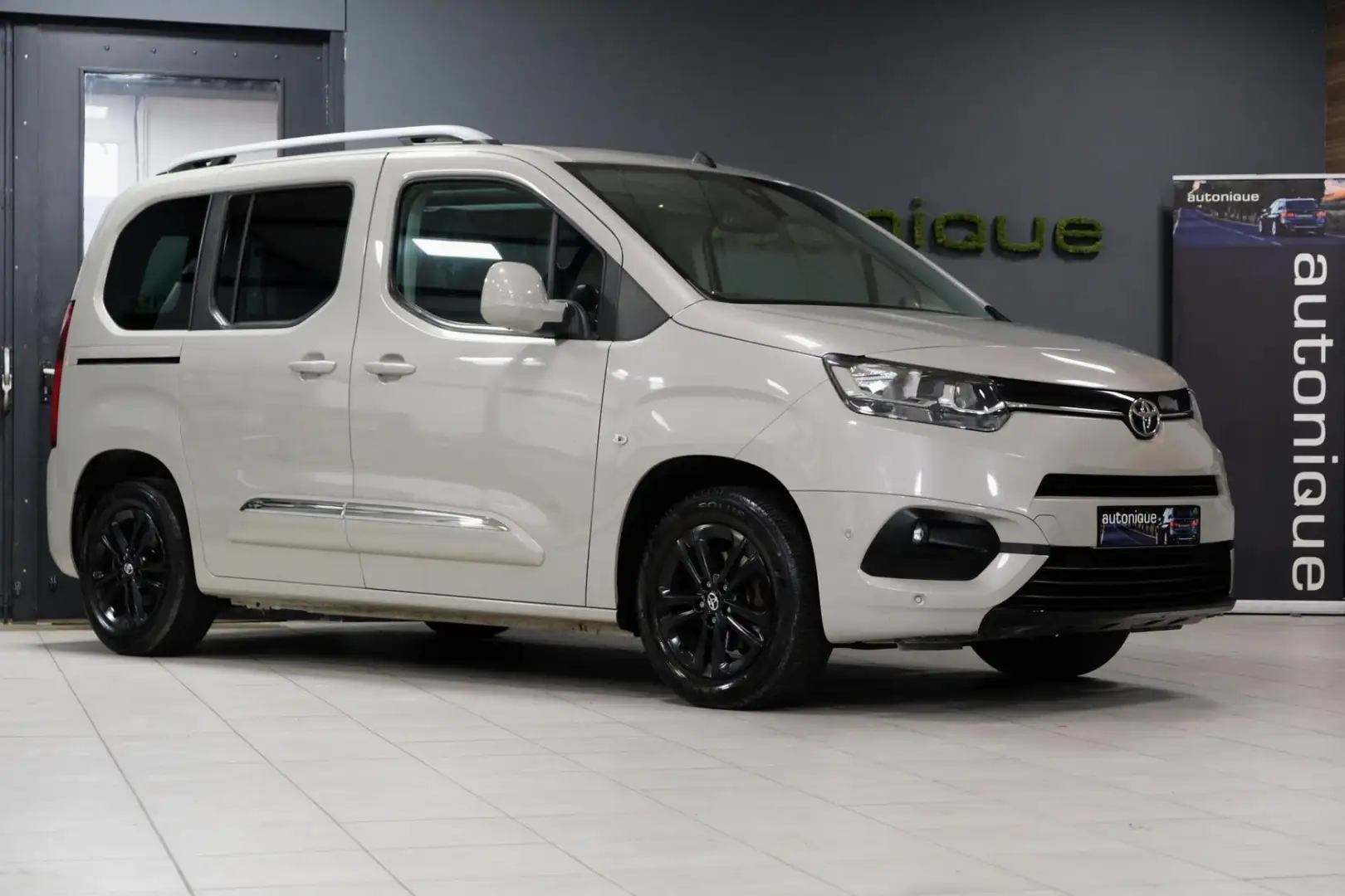 Toyota Proace City VERSO 1.2 Turbo *PANORAMADAK* 5 Persoons |Distribu Grau - 2