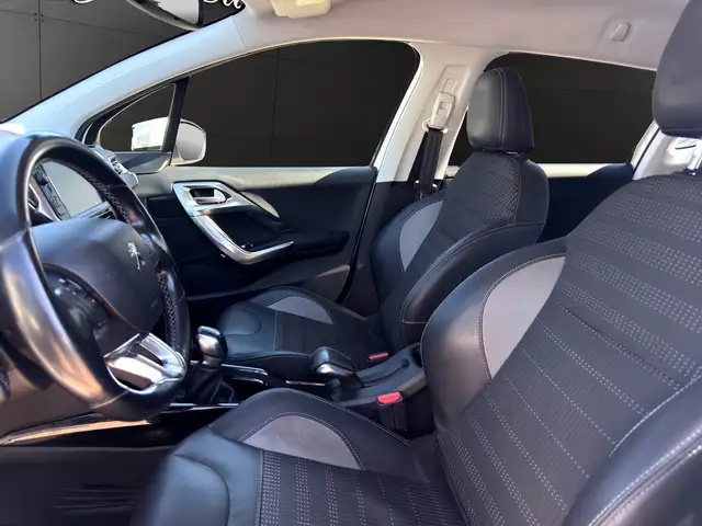Peugeot 2008 view 7