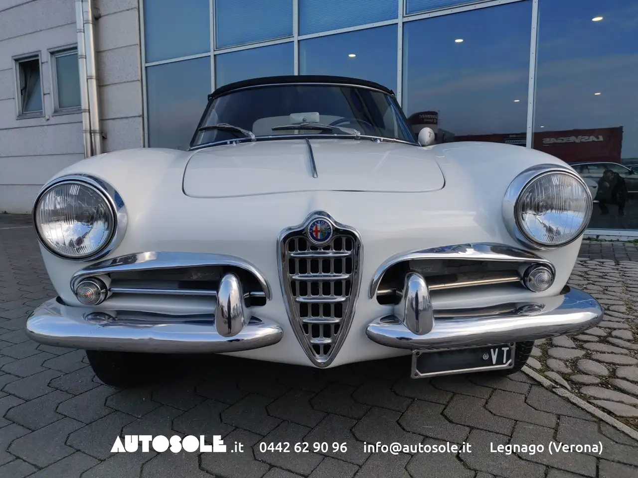 Alfa Romeo Giulietta Spider 1300 Type 101, foto 4