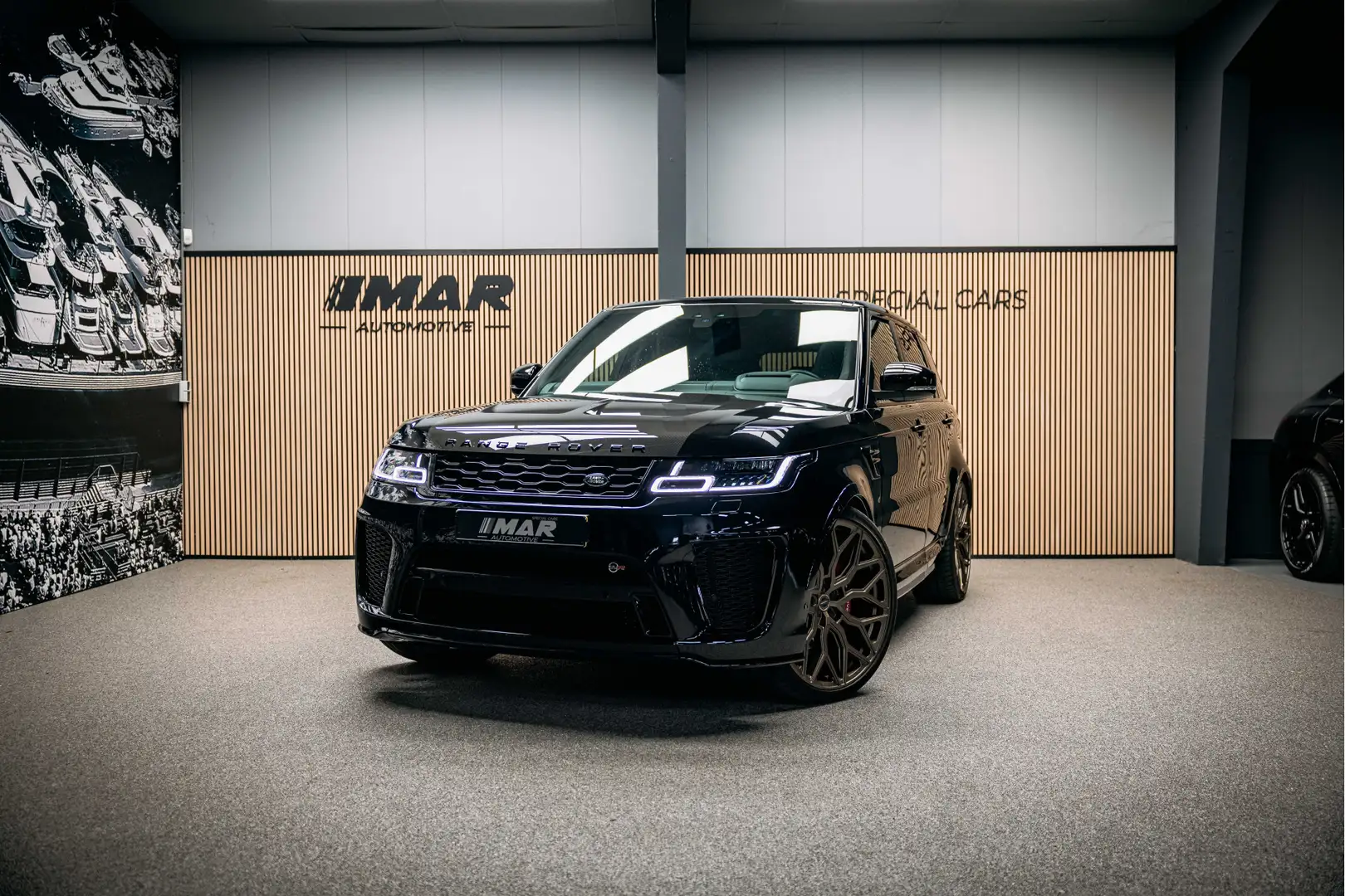 Land Rover Range Rover Sport P575 SVR laatst geleverde SVR lage km stand 23' Vo Zwart - 1