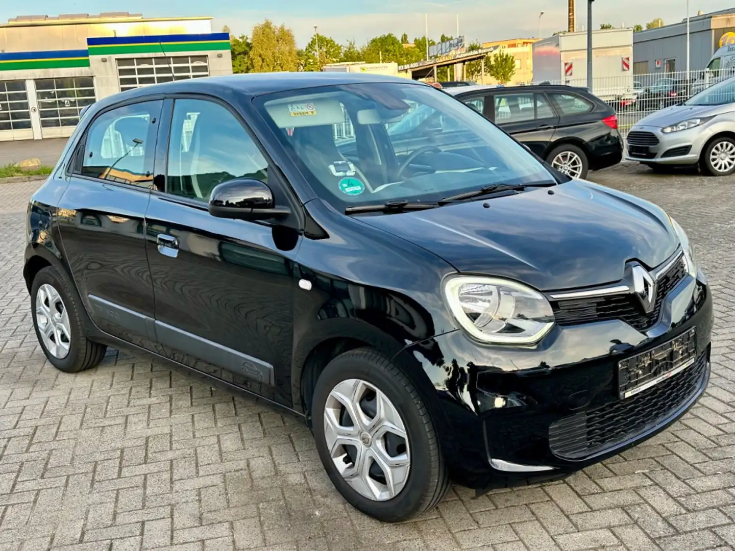 Renault Twingo Limited NAVI*TEMPO*PDC*8X-BEREIFT*1.HAND! Schwarz - 2