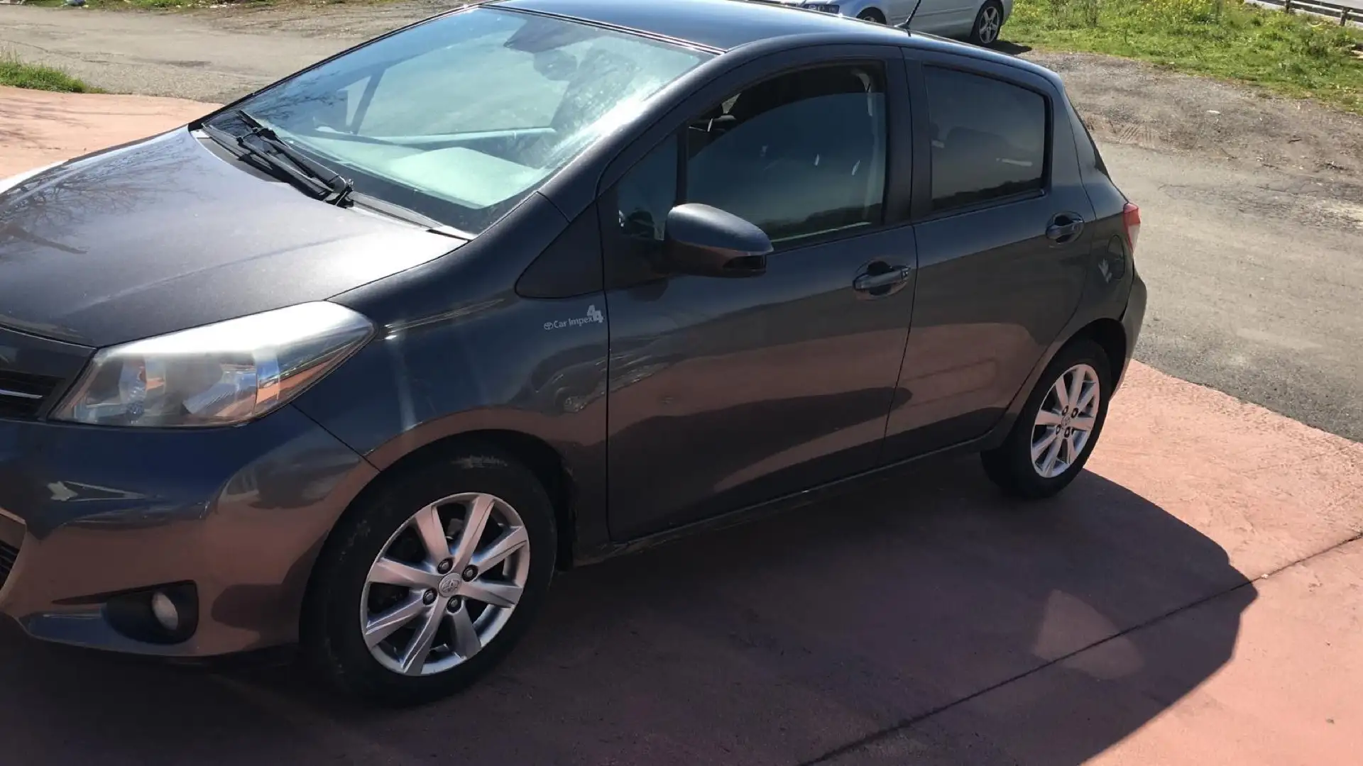 Toyota Yaris 5p 1.4 d-4d Lounge m-mt Grigio - 2