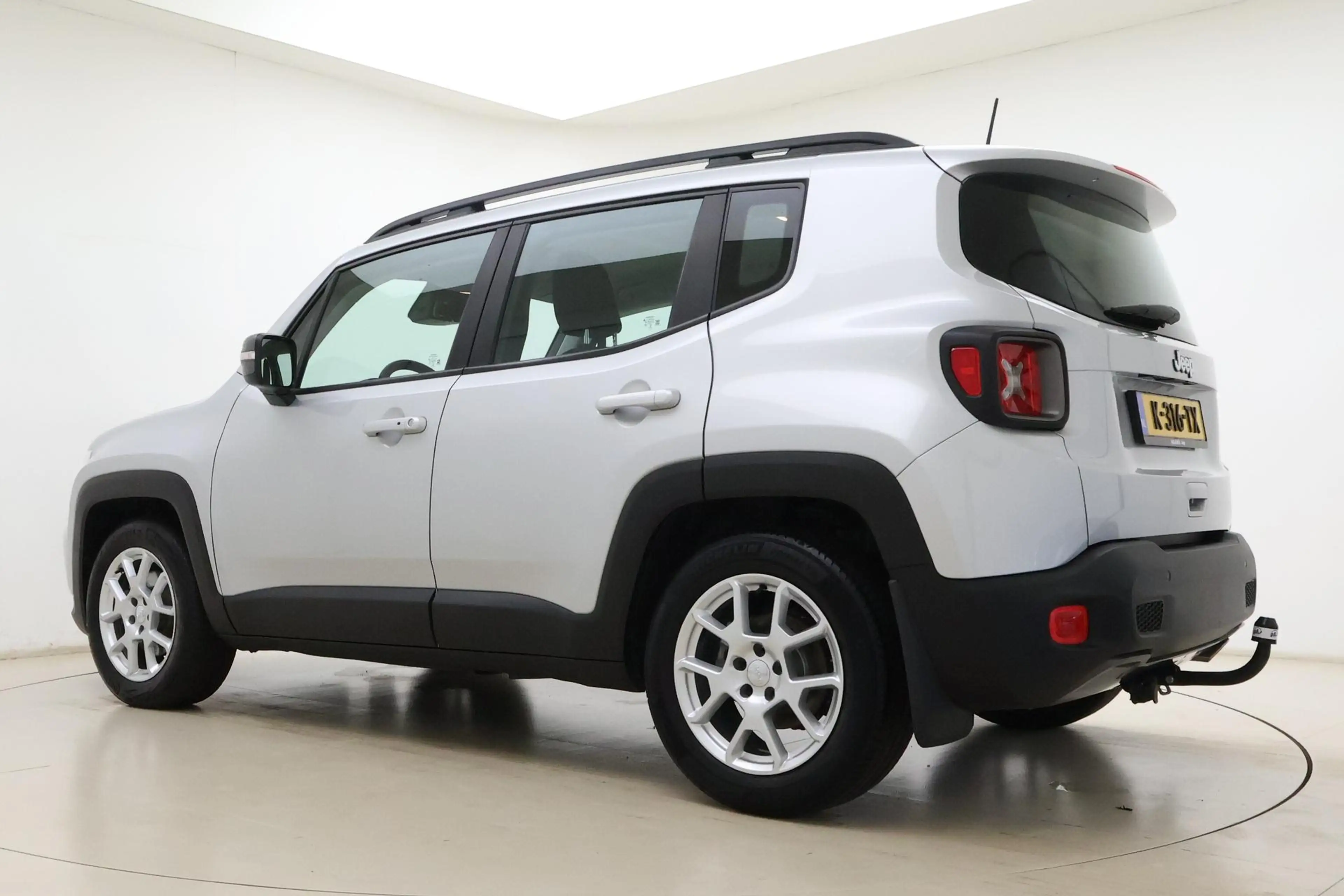 Jeep Renegade 1.3T DDCT Limited Automaat | Trekhaak | Climate co — photo 12