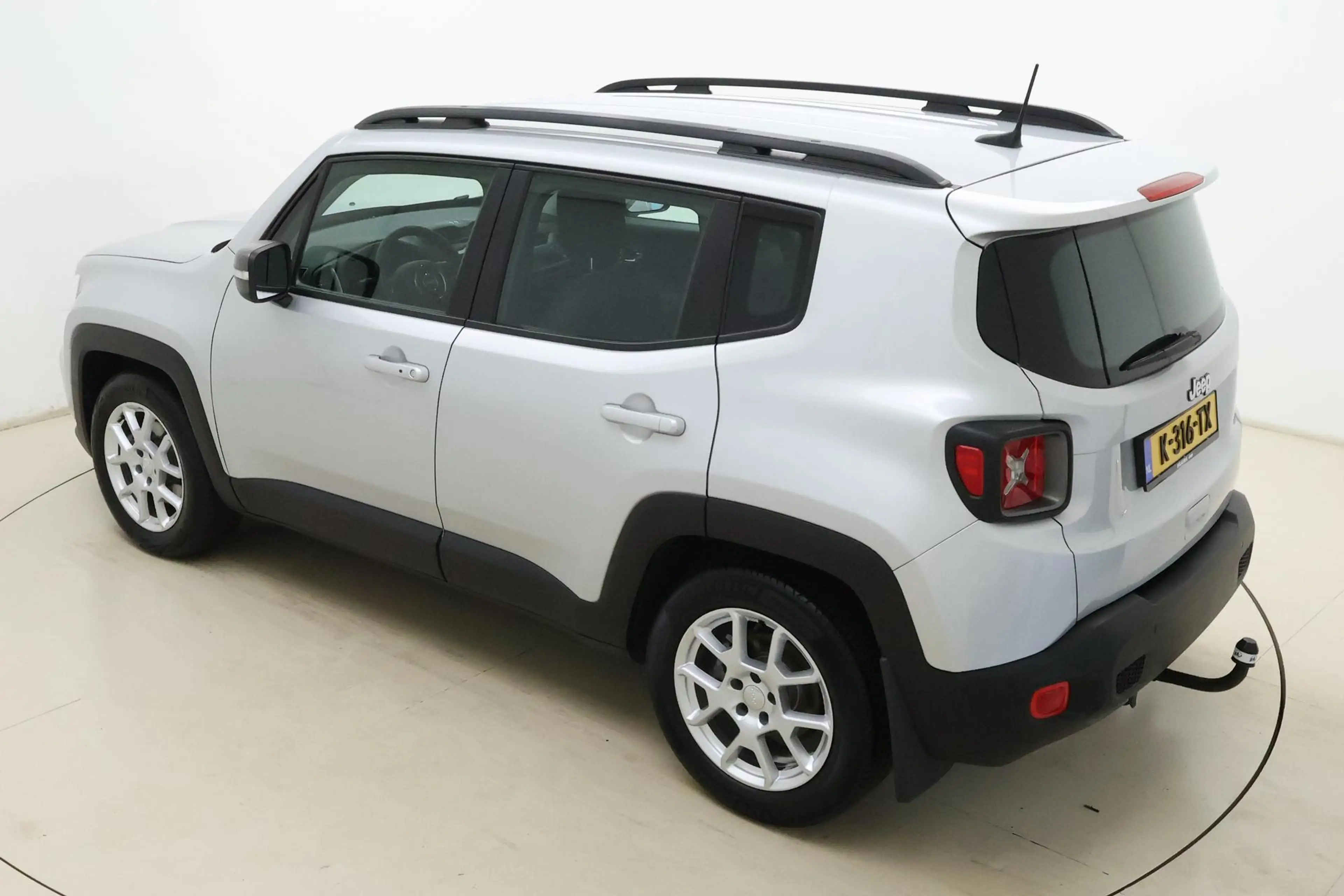 Jeep Renegade 1.3T DDCT Limited Automaat | Trekhaak | Climate co — photo 4