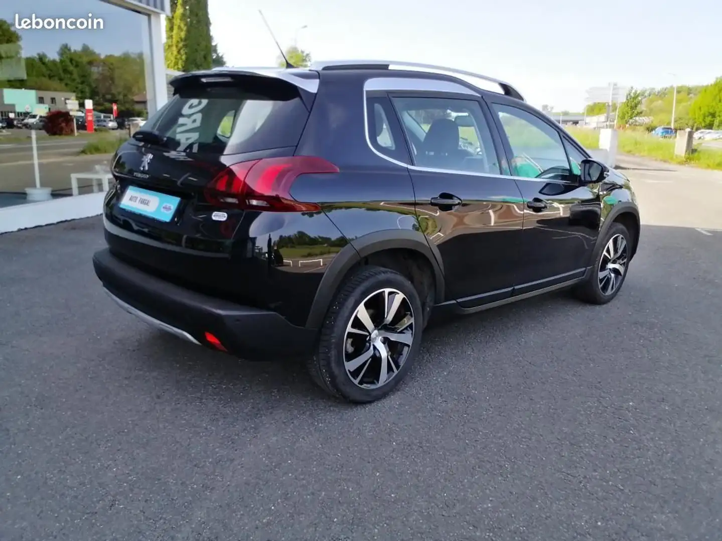 Peugeot 2008 BlueHDi 100ch S&S BVM5 Allure Noir - 2
