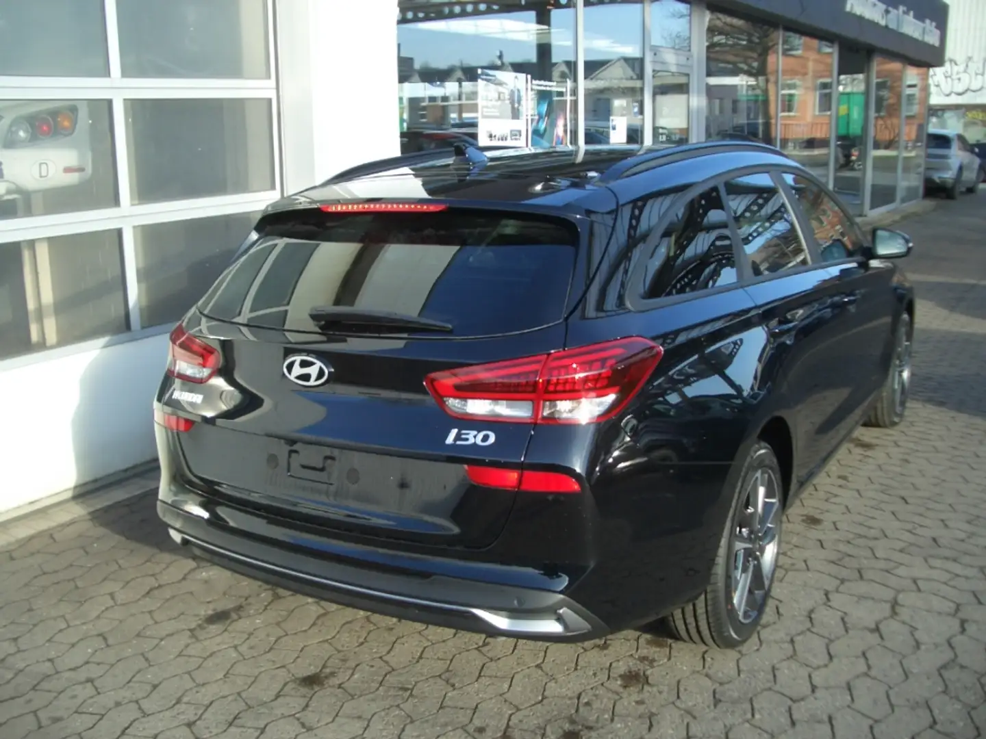 Hyundai i30 MJ25 1.0 T-GDI DCT Advantage, Navi, LED Negro - 2