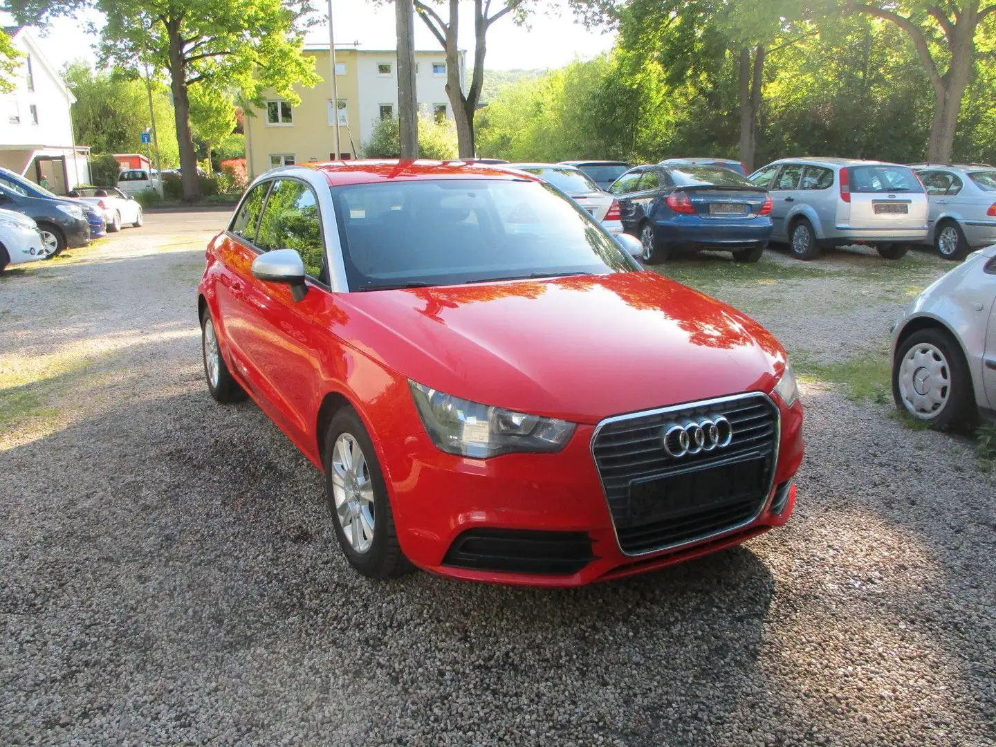 Audi A1 attraction Rot - 1