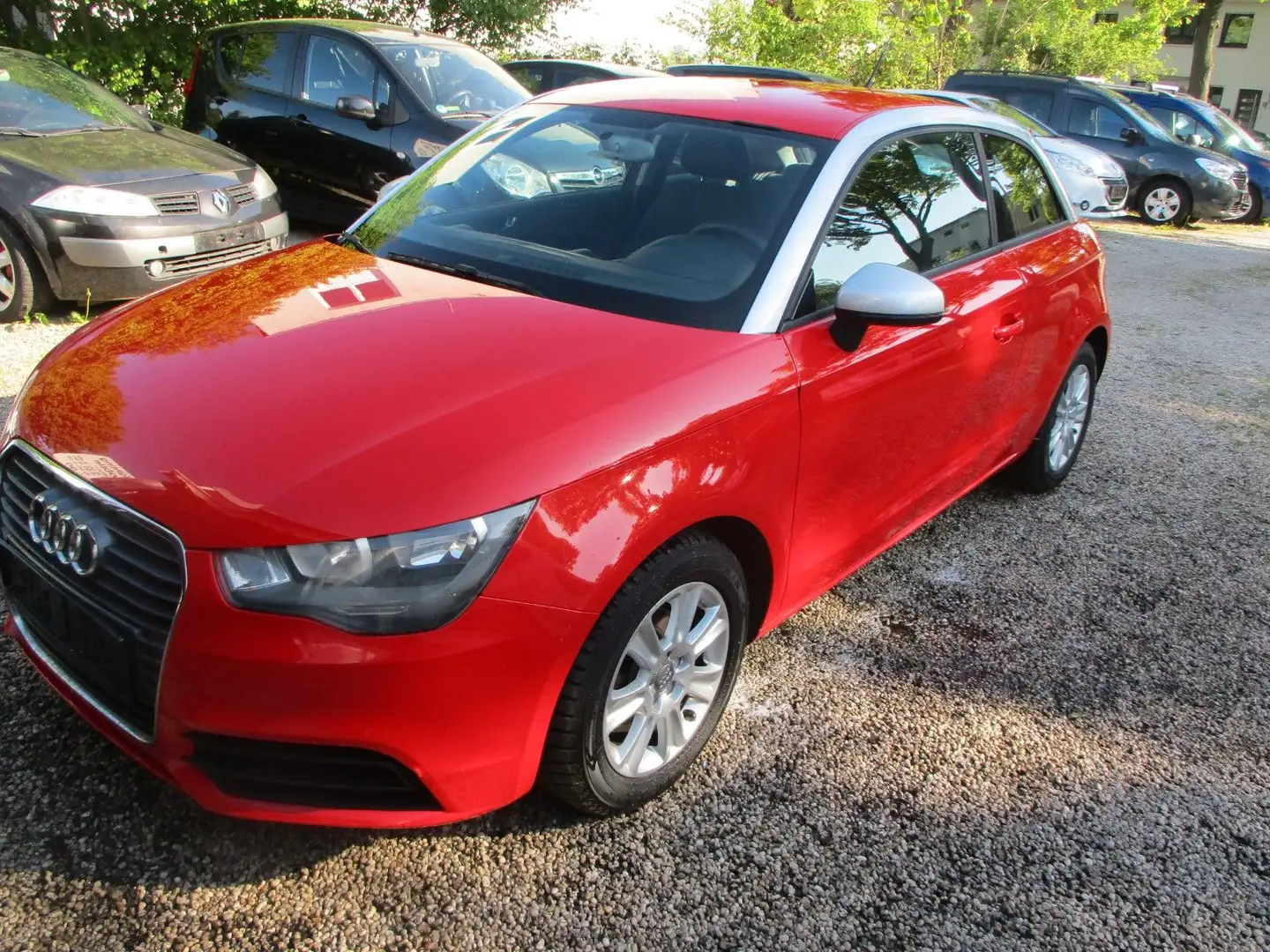 Audi A1 attraction Rot - 2